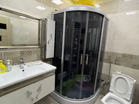 2 otaqlı mənzil, 65 m², Azadlıq Prospekti: 180 000 ₼ 2