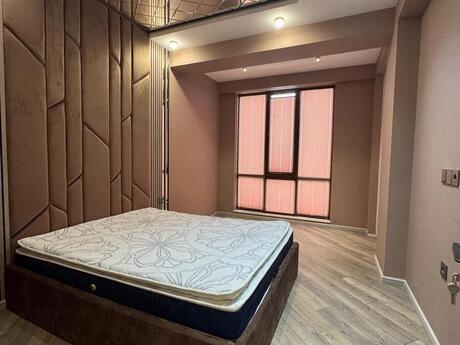 2 otaqlı mənzil, 70 m², Bakıxanov: 205 000 ₼ 4