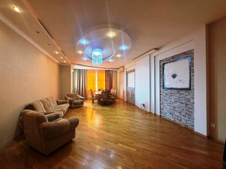 4 otaqlı mənzil, 208 m², Nərimanov: 545 000 ₼ 2