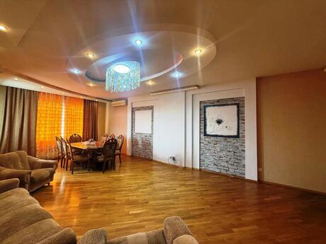 Elan №6422950 - Bakı, Nərimanov r., 4 otaqlı, 208 m², 10/19 mərtəbə