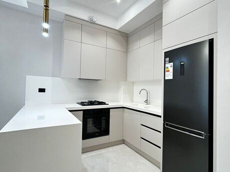 Elan №6422941 - Bakı, Nizami m., 2 otaqlı, 81 m², 9/9 mərtəbə