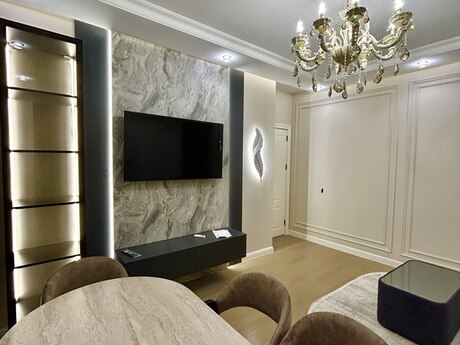 3-room apartment for rent, 90 m², Bakmil: 1 200 ₼/mo 4