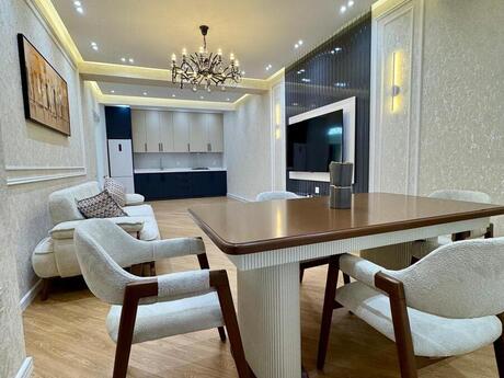 2-room apartment, 70 m², Nakhchivani Residence: 245 000 ₼ 3