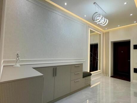 2-room apartment, 70 m², Nakhchivani Residence: 245 000 ₼ 5