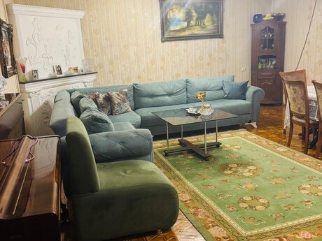 Объявление №6422992 - Баку, пос. Ени Ясамал, 5-комн., 125 м², 6/9 этаж
