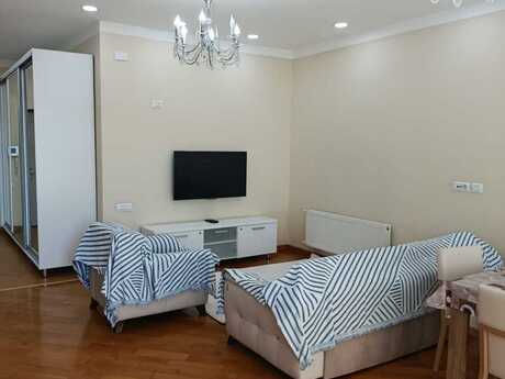 Elan №6423043 - Bakı, Elmlər Akademiyası m., 3 otaqlı, 120 m², 11/17 mərtəbə