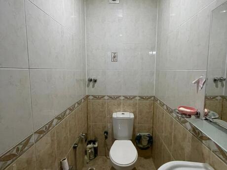 Kirayə 3 otaqlı mənzil, 150 m², İnşaatçılar: 800 ₼/ay 2
