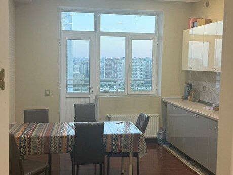 Kirayə 3 otaqlı mənzil, 130 m², Nəriman Nərimanov: 1 300 ₼/ay 4