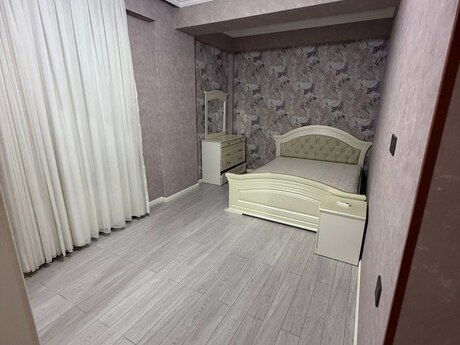 Kirayə 3 otaqlı mənzil, 120 m², İnşaatçılar: 1 200 ₼/ay 2