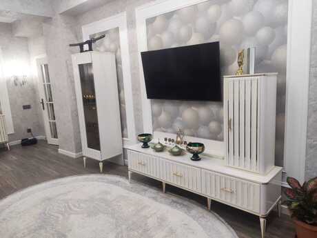 Продаётся 3-комнатная квартира в новостройке, 8-ci mikrorayon, 135 м², 425 000 AZN, фото 4 / 12
