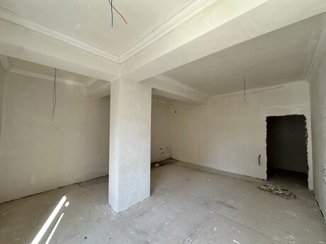 2 otaqlı mənzil, 78 m², 28 May: 200 000 ₼ 3