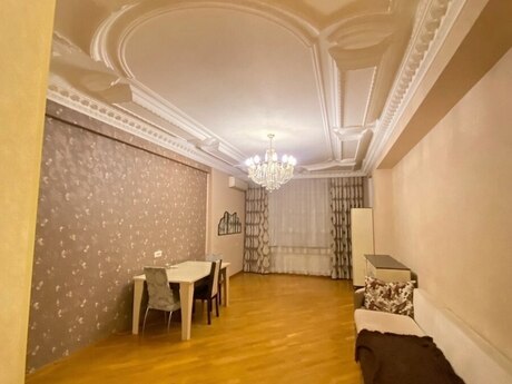 Kirayə 4 otaqlı mənzil, 185 m², Yasamal: 1 150 ₼/ay 2