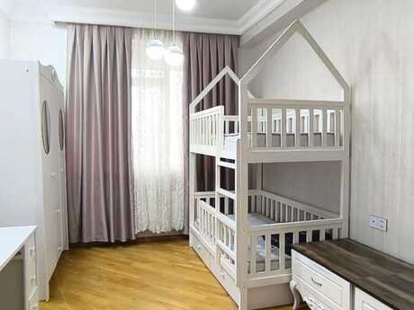 4-room apartment for rent, 130 m², Şah İsmayıl Xətai: 1 500 ₼/mo 5