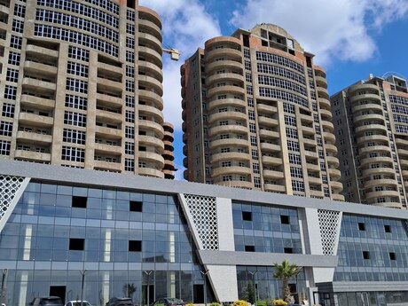 2 otaq · 83,3 m² · 12/16 mərtəbə, Qaradağ