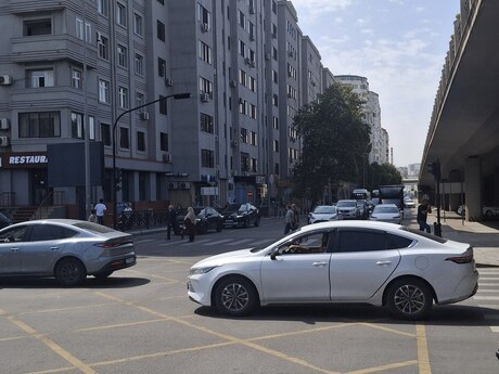3-комн. · 90 m² · 6/9 этаж, Gənclik