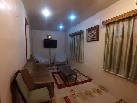Kirayə 4 otaqlı mənzil, 100 m², Nəriman Nərimanov: 1 300 ₼/ay 2
