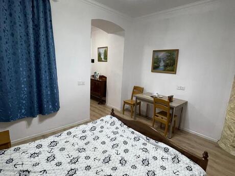 Elan №6423671 - Bakı, Nizami m., 2 otaqlı, 32 m², 1/3 mərtəbə