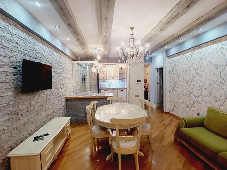 Kirayə 2 otaqlı mənzil, 71 m², Qara Qarayev: 800 ₼/ay 3