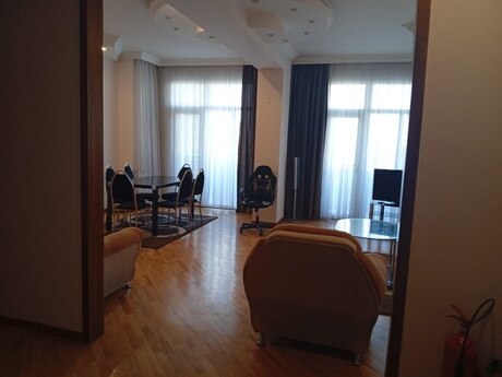 Kirayə 2 otaqlı mənzil, 90 m², Nizami: 225 ₼/ay 3