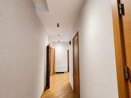3-комнатная квартира, 176 м², 8 Noyabr: 399 000 ₼ 3