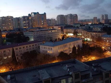 Kirayə 3 otaqlı mənzil, 130 m², Elmlər Akademiyası: 1 000 ₼/ay 2