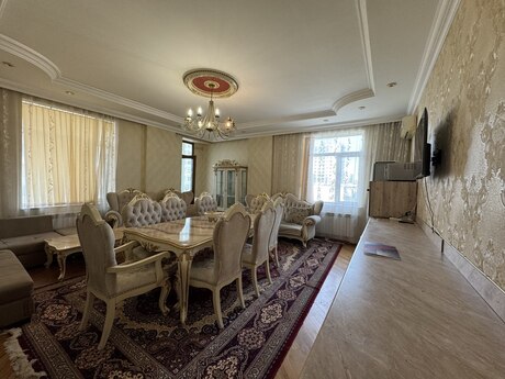 Kirayə 3 otaqlı mənzil, 100 m², İnşaatçılar: 1 000 ₼/ay 2