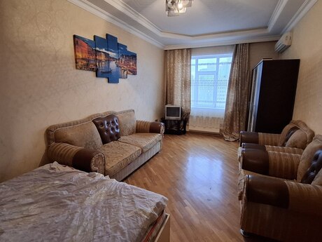 Elan №6423861 - Bakı, Şah İsmayıl Xətai m., 1 otaqlı, 55 m², 11/16 mərtəbə