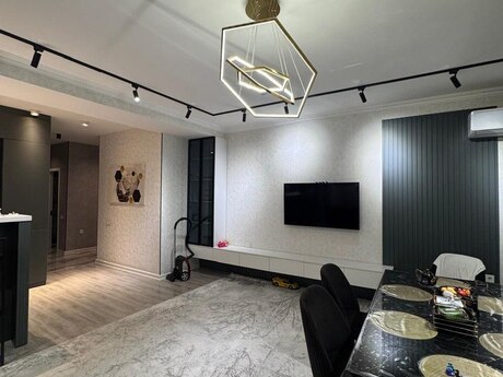 Kirayə 4 otaqlı mənzil, 150 m², Nərimanov: 1 299 ₼/ay 3