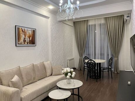 Elan №6423882 - Bakı, Nərimanov r., 2 otaqlı, 70 m², 4/18 mərtəbə