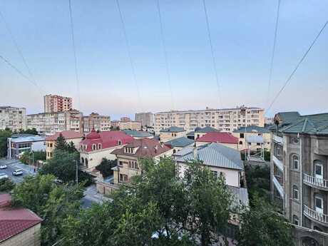 3 otaqlı mənzil, 85 m², 8-ci mikrorayon: 240 000 ₼ 2