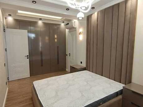 6 otaqlı mənzil, 156 m², 20 Yanvar: 479 000 ₼ 5