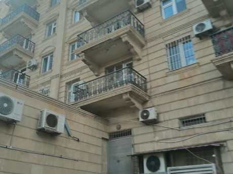 Elan №6423969 - Bakı, İçəri Şəhər m., 2 otaqlı, 48 m², 2/5 mərtəbə