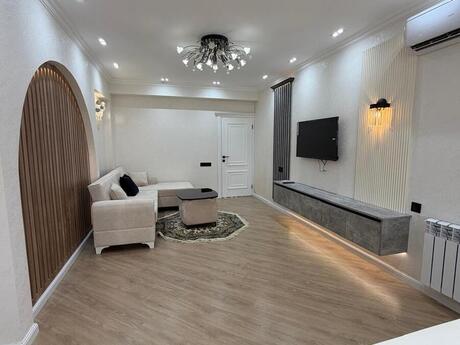 Elan №6424000 - Bakı, Gənclik m., 3 otaqlı, 70 m², 4/9 mərtəbə