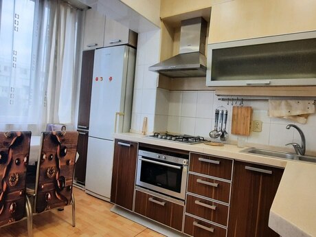 Kirayə 4 otaqlı mənzil, 120 m², Gənclik: 800 ₼/ay 3