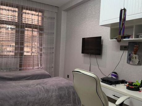 3 otaqlı mənzil, 105 m², 28 May: 370 000 ₼ 3
