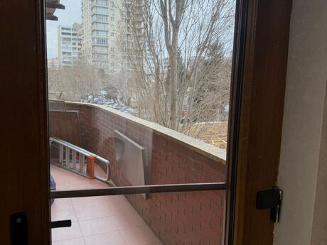 3 otaqlı mənzil, 105 m², 28 May: 370 000 ₼ 4