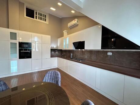 Kirayə 6 otaqlı mənzil, 275 m², Sahil: 8 000 ₼/ay 4