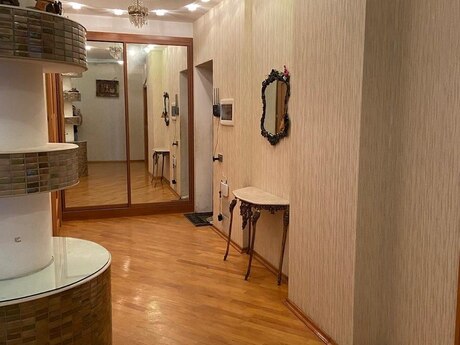 Kirayə 4 otaqlı mənzil, 225 m², Elmlər Akademiyası: 1 250 ₼/ay 5