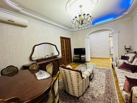 Аренда: 4-комнатная квартира, 120 м², Sahil: 1 350 ₼/мес 3