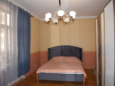 Kirayə 3 otaqlı mənzil, 140 m², 28 May: 1 300 ₼/ay 2