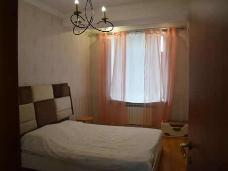 Kirayə 3 otaqlı mənzil, 140 m², 28 May: 1 300 ₼/ay 4