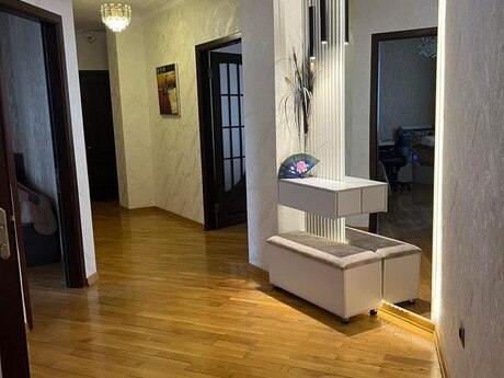 Kirayə 3 otaqlı mənzil, 140 m², Şah İsmayıl Xətai: 1 200 ₼/ay 5