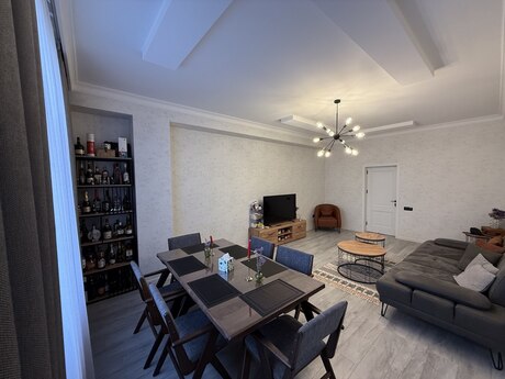 3-комнатная квартира, 150 м², Azadlıq Prospekti: 429 000 ₼ 3