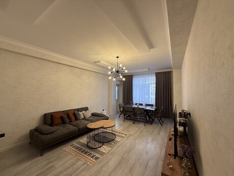 3-комнатная квартира, 150 м², Azadlıq Prospekti: 429 000 ₼ 4