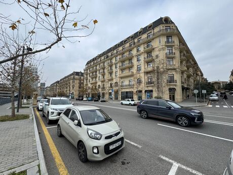3 otaqlı mənzil, 110 m², Ağ şəhər: 495 000 ₼ 2