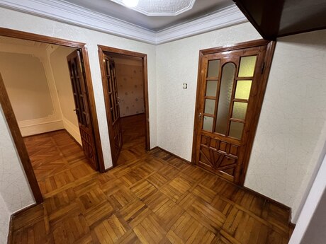 3 otaq · 90 m² · 1/5 mərtəbə, Neftçilər