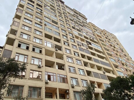 Elan №6424483 - Bakı, Gənclik m., 3 otaqlı, 135 m², 12/17 mərtəbə