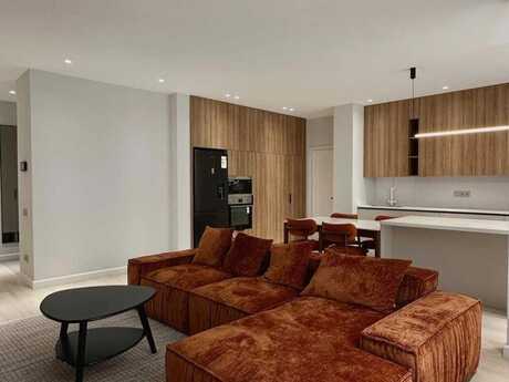 Kirayə 3 otaqlı mənzil, 130 m², Renessans Palace: 3 200 ₼/ay 2