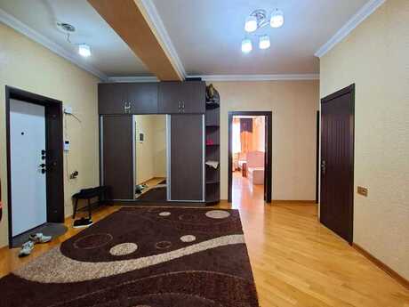 Аренда: 3-комнатная квартира, 135 м², Qara Qarayev: 1 000 ₼/мес 3