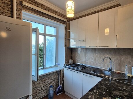 Kirayə 2 otaqlı mənzil, 50 m², İçəri Şəhər: 750 ₼/ay 4